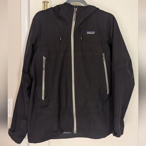Patagonia Women's Cloud Ridge Rain Jacket Black Size Medium